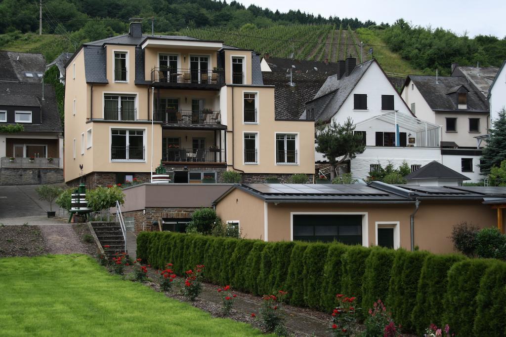 Weingut Goeres Hotel Briedel Buitenkant foto