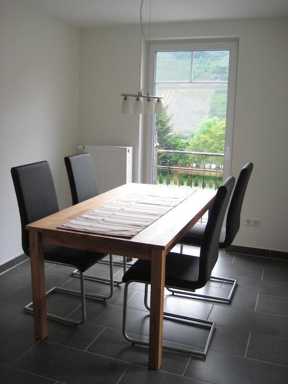 Weingut Goeres Hotel Briedel Buitenkant foto
