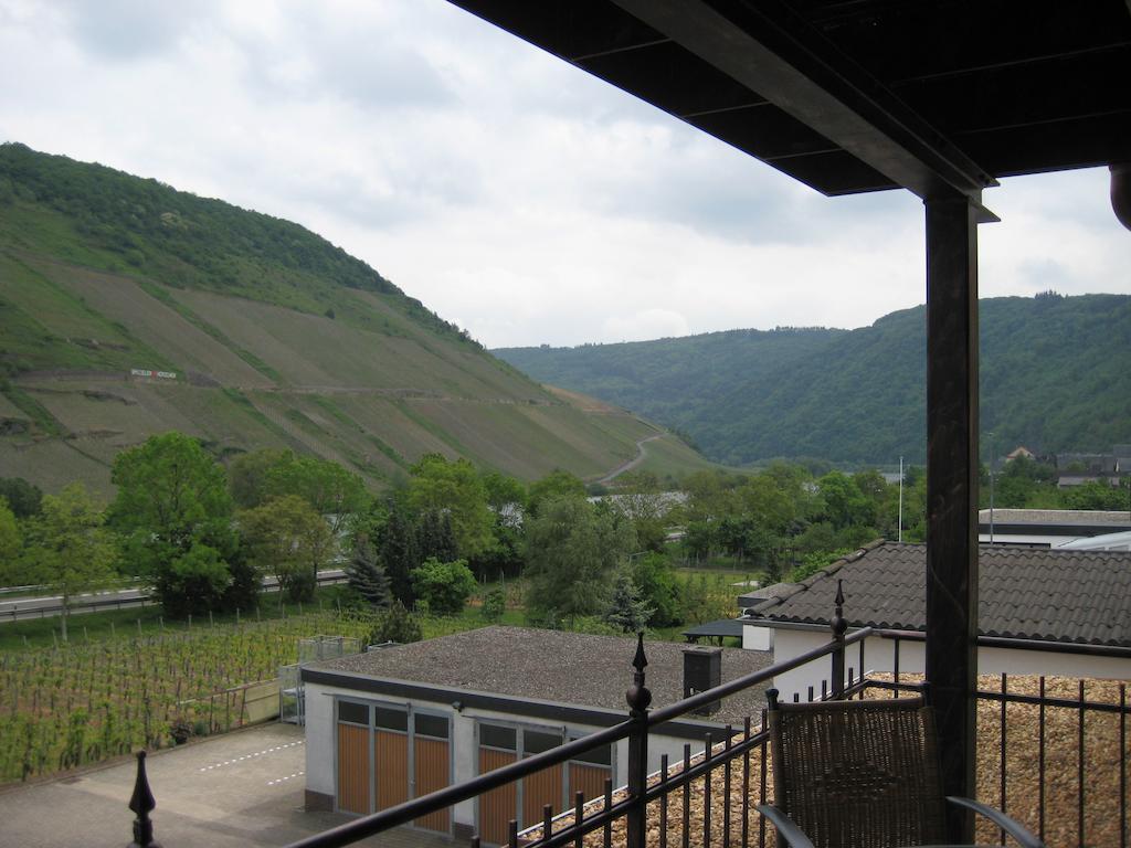 Weingut Goeres Hotel Briedel Kamer foto
