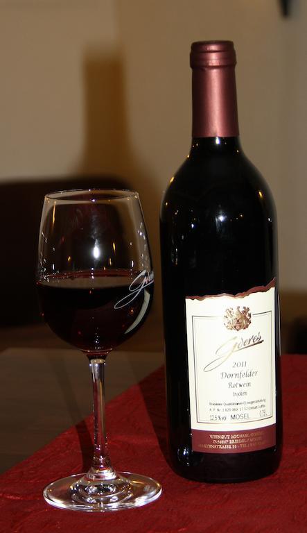 Weingut Goeres Hotel Briedel Kamer foto