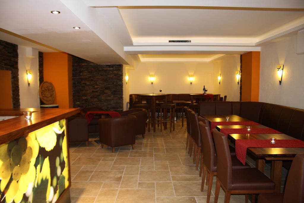 Weingut Goeres Hotel Briedel Kamer foto